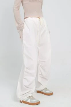 Wide Leg Lightweight Parachute Pants -Modern Wear Shop AR2I0082