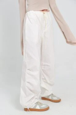 Wide Leg Lightweight Parachute Pants -Modern Wear Shop AR2I0092