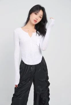 Extra Slim Ribbed Henley Tee 17 Extra Slim Ribbed Henley Tee -Modern Wear Shop AR2I9864