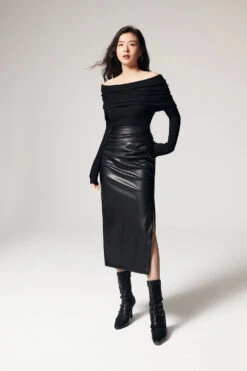 Off-Shoulder Ribbed Knit Layered Long Sleeve Sweater 33 Off-Shoulder Ribbed Knit Layered Long Sleeve Sweater -Modern Wear Shop O1CN011LF1hF1G1RO36P2q8 2209932910562