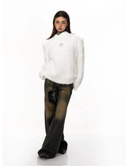 Mock Neck Faux Fur Sweater With Metal Logo Detail -Modern Wear Shop O1CN0131wnGl1xG7eclxTLY 3911136415