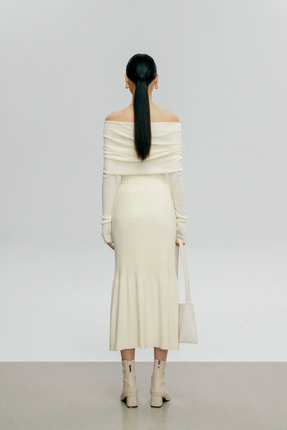 Off-Shoulder Ribbed Knit Long Sleeve Sweater Top 10 Off-Shoulder Ribbed Knit Long Sleeve Sweater Top - Image 10