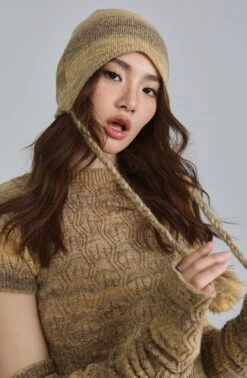 Textured Knit Cropped Sweater Top With Arm Warmer Sleeves -Modern Wear Shop O1CN015Xxwa829k8y2JQZ6C 2582478105