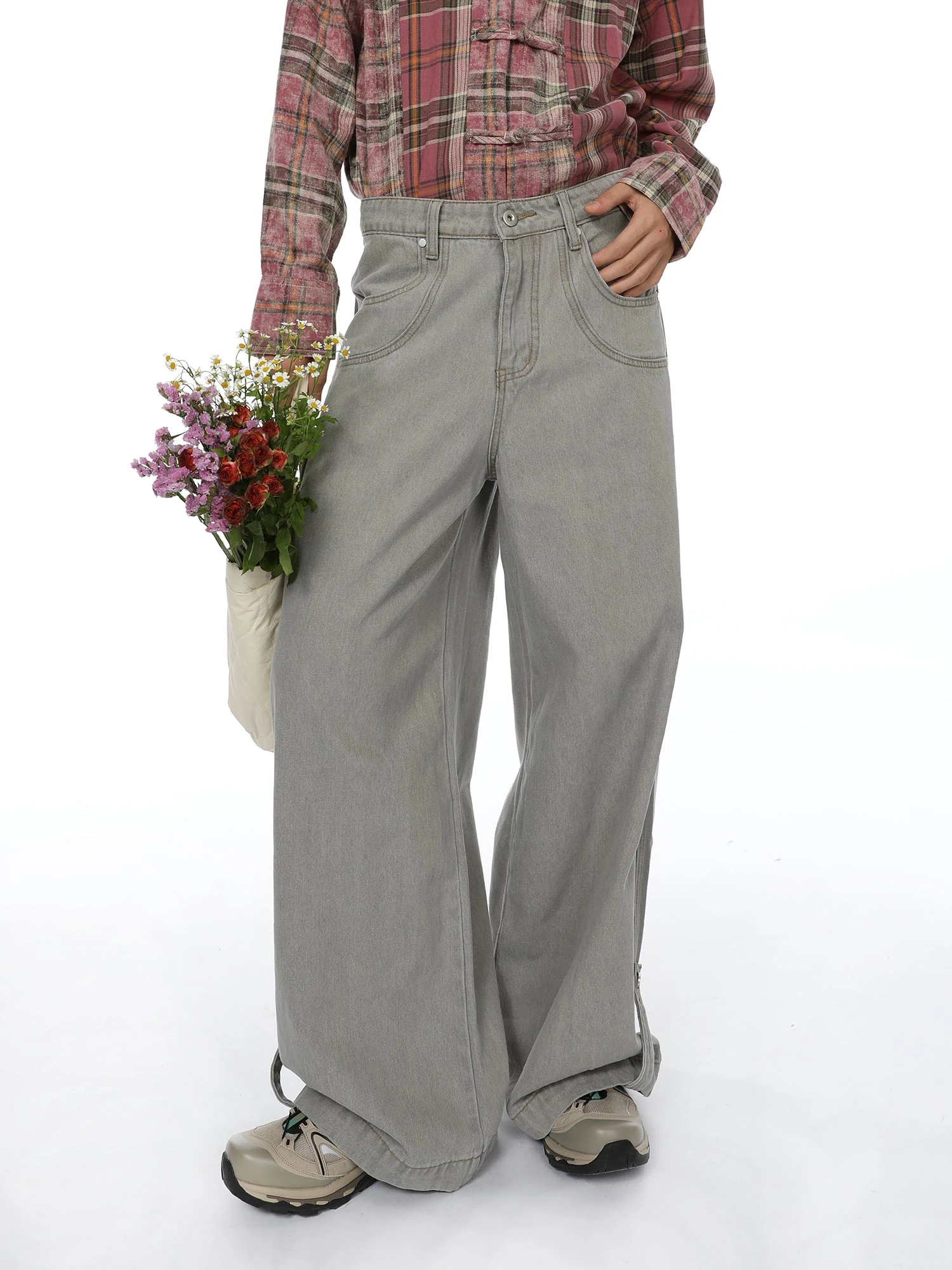 Oversized Wide-Fit Washout Denim Jacket And Wide-Leg Jeans Set 9 Oversized Wide-Fit Washout Denim Jacket And Wide-Leg Jeans Set - Image 9