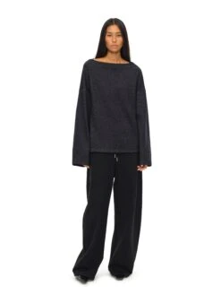 Off-Shoulder Flare Long Sleeve Top -Modern Wear Shop O1CN01CbTN3H1o4pSFYABFr 789515172