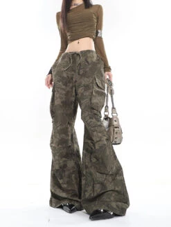 Camo Low-Waisted Cargo Wide-Leg Pants -Modern Wear Shop O1CN01F5Dfrv25KibBAqSVK 1979797508