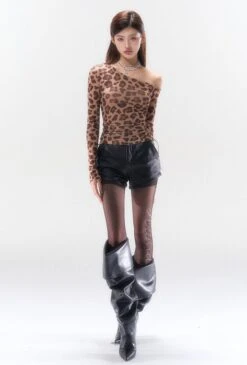 Leopard Print One-Shoulder Long Sleeve Top -Modern Wear Shop O1CN01HHprlQ1my823msXHT 2209421515022