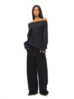 Off-Shoulder Flare Long Sleeve Top -Modern Wear Shop O1CN01IlzpBY1o4pSF6TsRD 789515172