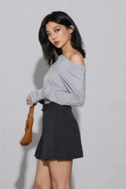 Off-Shoulder Folded Long Sleeve Top -Modern Wear Shop O1CN01VWPIaZ1jVmZ1KLLuK 838554554
