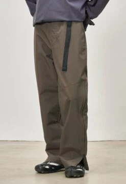 Wide-Leg Utility Adjustable Waist Pants With Zipped Side Slits -Modern Wear Shop O1CN01WmOJUR2IBdnJyA4kr 2741639248