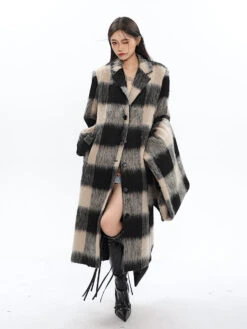 Oversized Fuzzy Checkered Overcoat With Scarf Detail -Modern Wear Shop O1CN01XAmOwM1iBna3F3D3n 2201256844375