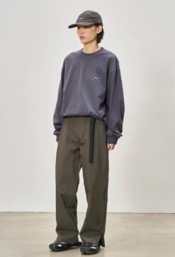 Wide-Leg Utility Adjustable Waist Pants With Zipped Side Slits -Modern Wear Shop O1CN01be0ywx2IBdnHjVyDV 2741639248