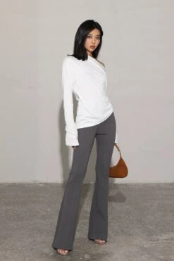 Off-Shoulder Folded Long Sleeve Top -Modern Wear Shop O1CN01dV6GX91jVmZ0XHxMo 838554554