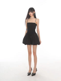 Spaghetti Strap Pleated Mini Bubble-Skirt Skater Dress -Modern Wear Shop O1CN01dYuQ8x25KicRiiXvT 1979797508