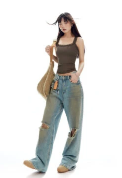 Lace Trimmed Scoop Neck Sleeveless Tank Top -Modern Wear Shop O1CN01eA6Q3Z2NBFVSf2L01 2200576249924