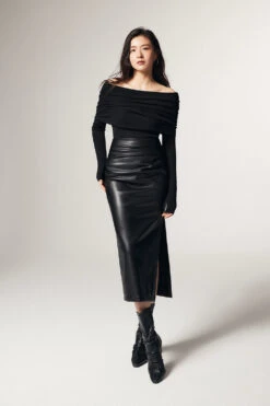 Off-Shoulder Ribbed Knit Layered Long Sleeve Sweater 32 Off-Shoulder Ribbed Knit Layered Long Sleeve Sweater -Modern Wear Shop O1CN01gfdWOY1G1RO579bkx 2209932910562