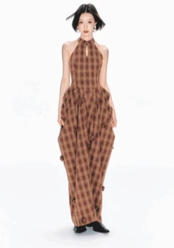 Halter Neck Plaid Maxi Dress With Ruched Details -Modern Wear Shop O1CN01goxjLF1REgshFDnyK 1048422080 6f6c4d66 9c2a 4602 9cdd 8db1be76d8a1