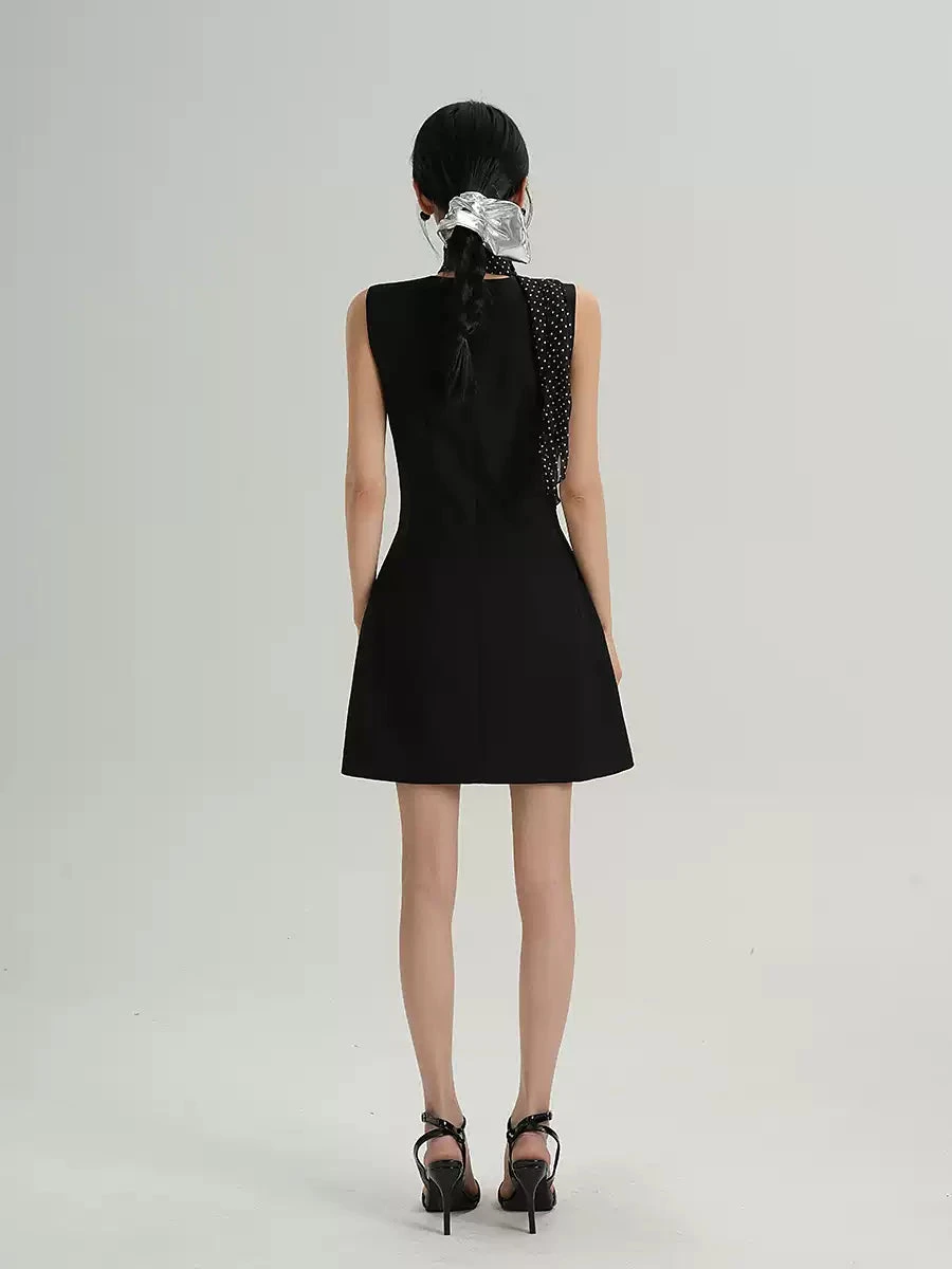 Sleeveless Mini Dress With Side Pockets And Polka Dot Scarf 5 Sleeveless Mini Dress With Side Pockets And Polka Dot Scarf - Image 5