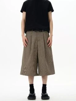 Wide-Leg Pleated Houndstooth Pattern Bermuda Shorts