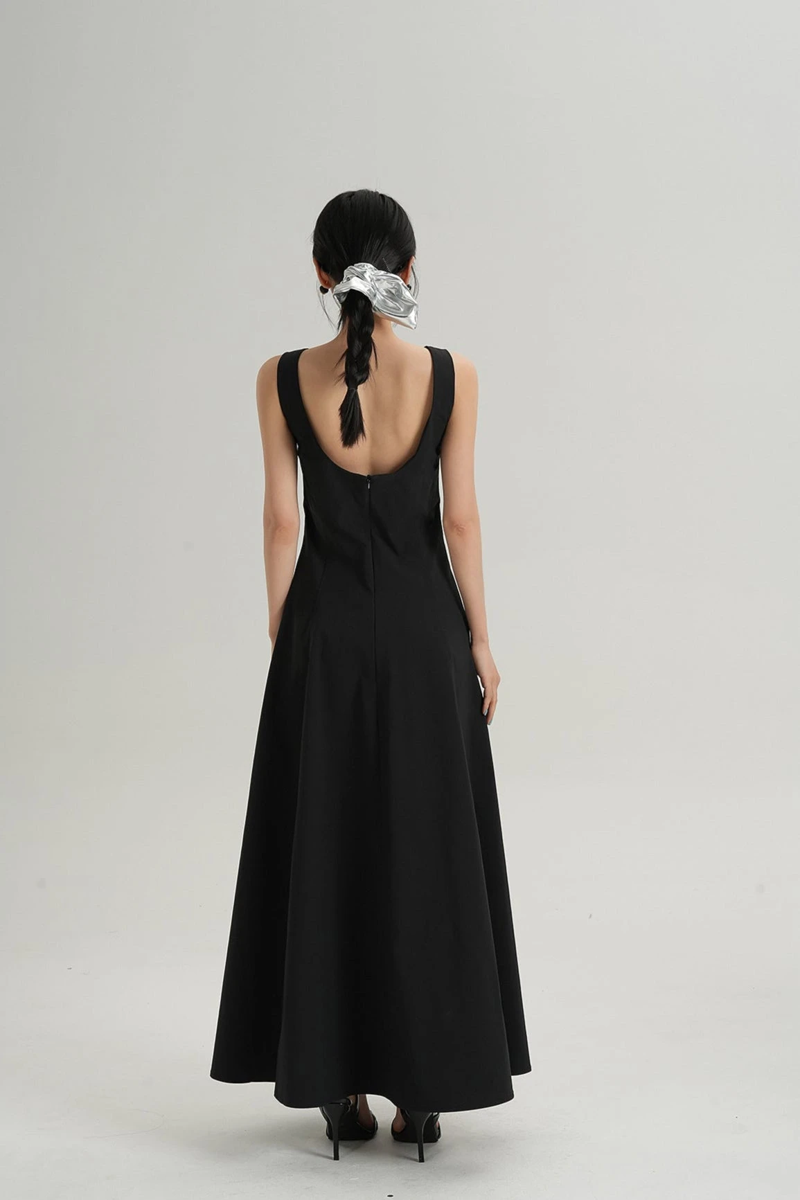 Sleeveless Square Neck Maxi Dress 7 Sleeveless Square Neck Maxi Dress - Image 7