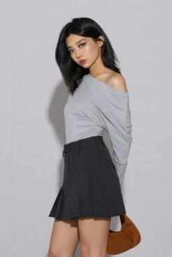 Off-Shoulder Folded Long Sleeve Top -Modern Wear Shop O1CN01qw8x3y1jVmYzdeOHC 838554554