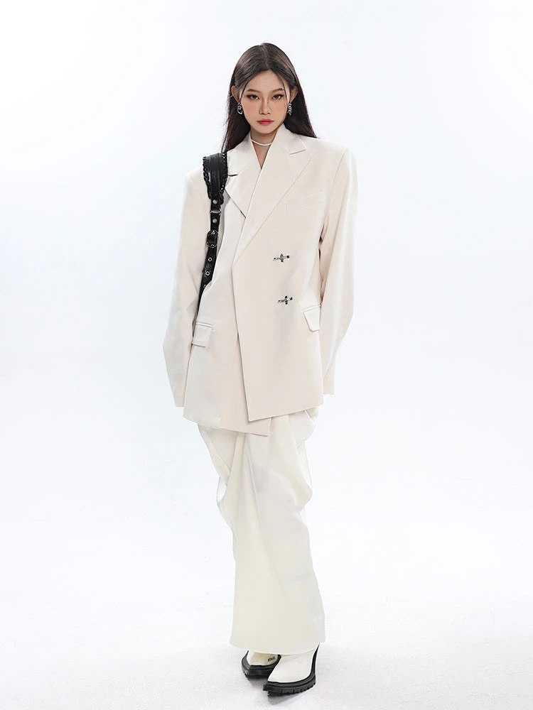 Oversized Notch Lapel Double-Breasted Blazer With Silver Accents 19 Oversized Notch Lapel Double-Breasted Blazer With Silver Accents - Image 19