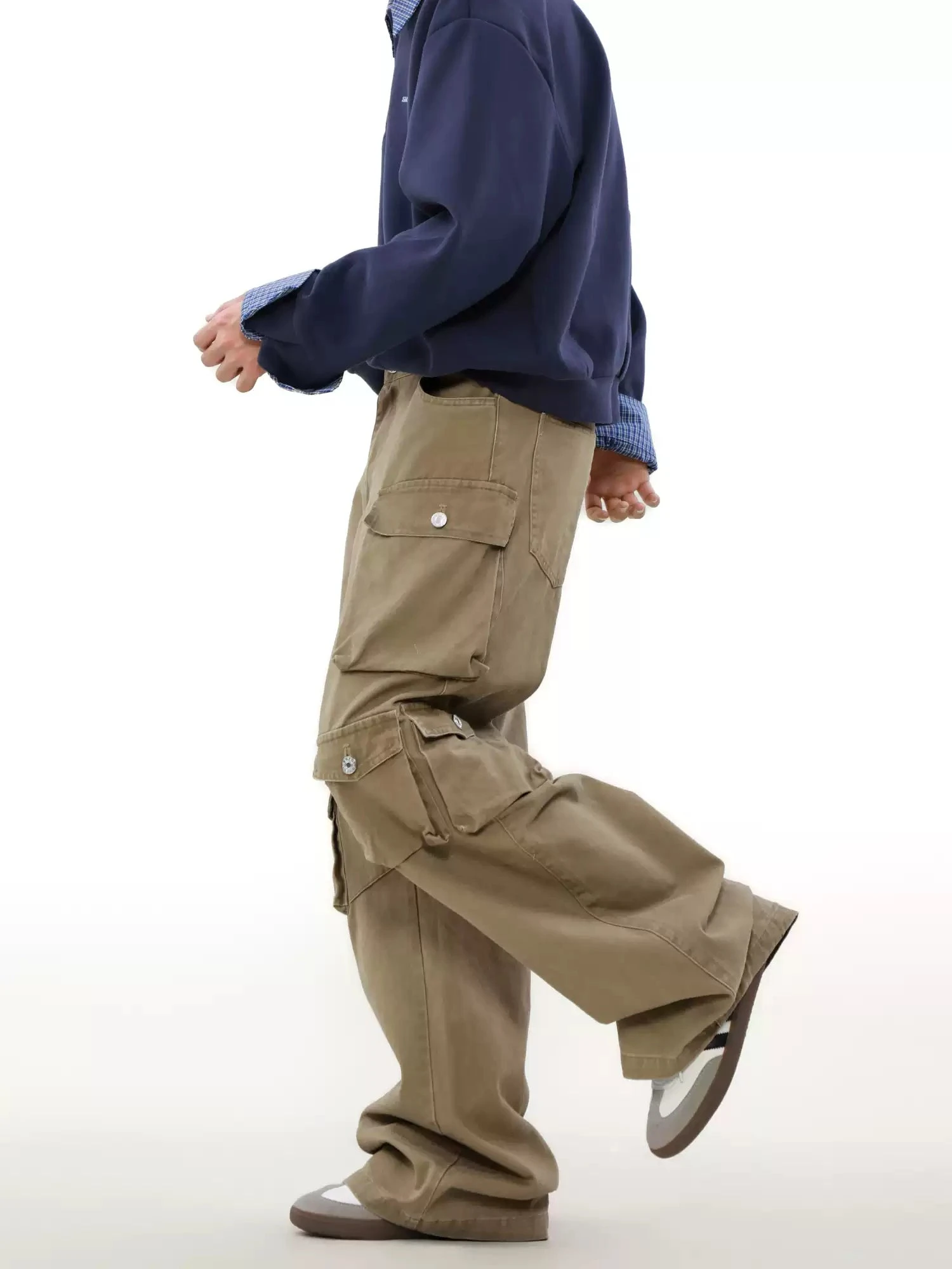 Utility Multi-Pocket Mid Rise Cargo Pants 3 Utility Multi-Pocket Mid Rise Cargo Pants - Image 3