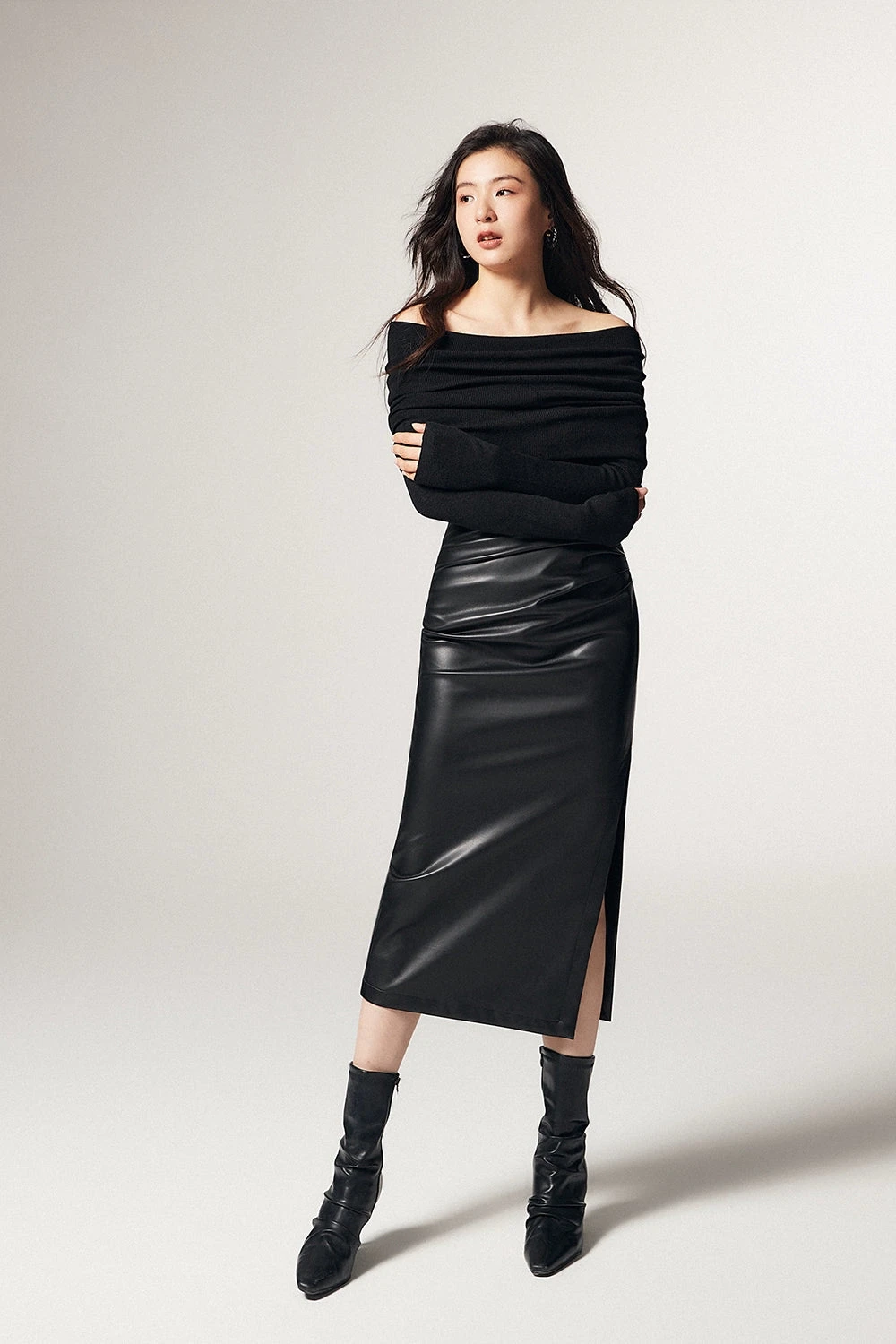 Off-Shoulder Ribbed Knit Layered Long Sleeve Sweater 15 Off-Shoulder Ribbed Knit Layered Long Sleeve Sweater - Image 15