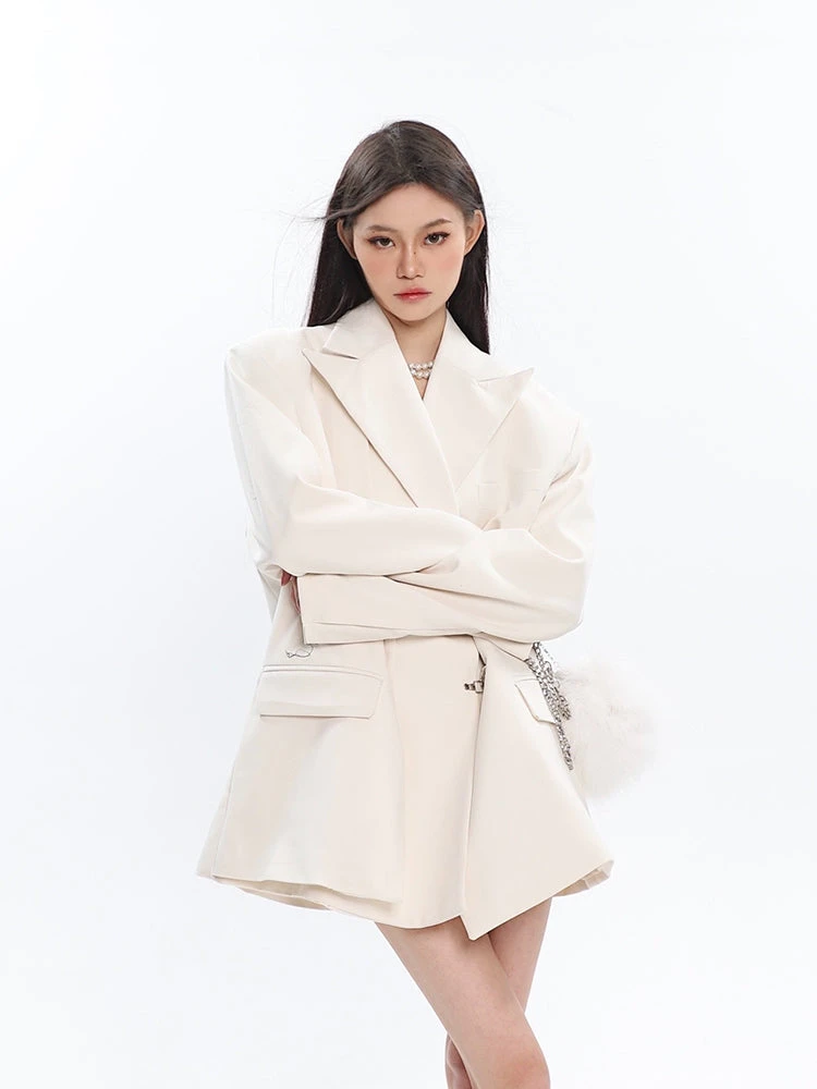 Oversized Notch Lapel Double-Breasted Blazer With Silver Accents 12 Oversized Notch Lapel Double-Breasted Blazer With Silver Accents - Image 12