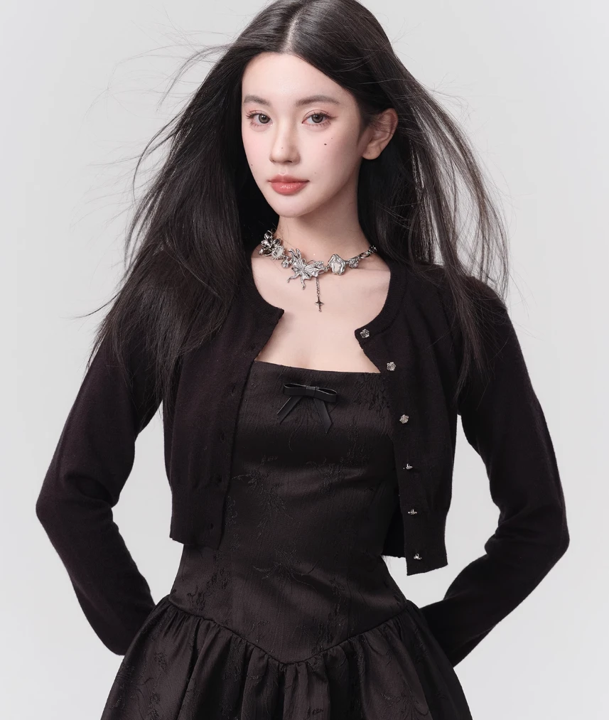 Cropped Knit Cardigan With Flower Buttons 5 Cropped Knit Cardigan With Flower Buttons - Image 5