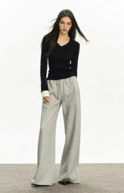 Ribbed V-Neck Two Tone Long Sleeve Knit Top 31 Ribbed V-Neck Two Tone Long Sleeve Knit Top -Modern Wear Shop b385504e65dddd12d356f076af6266b8