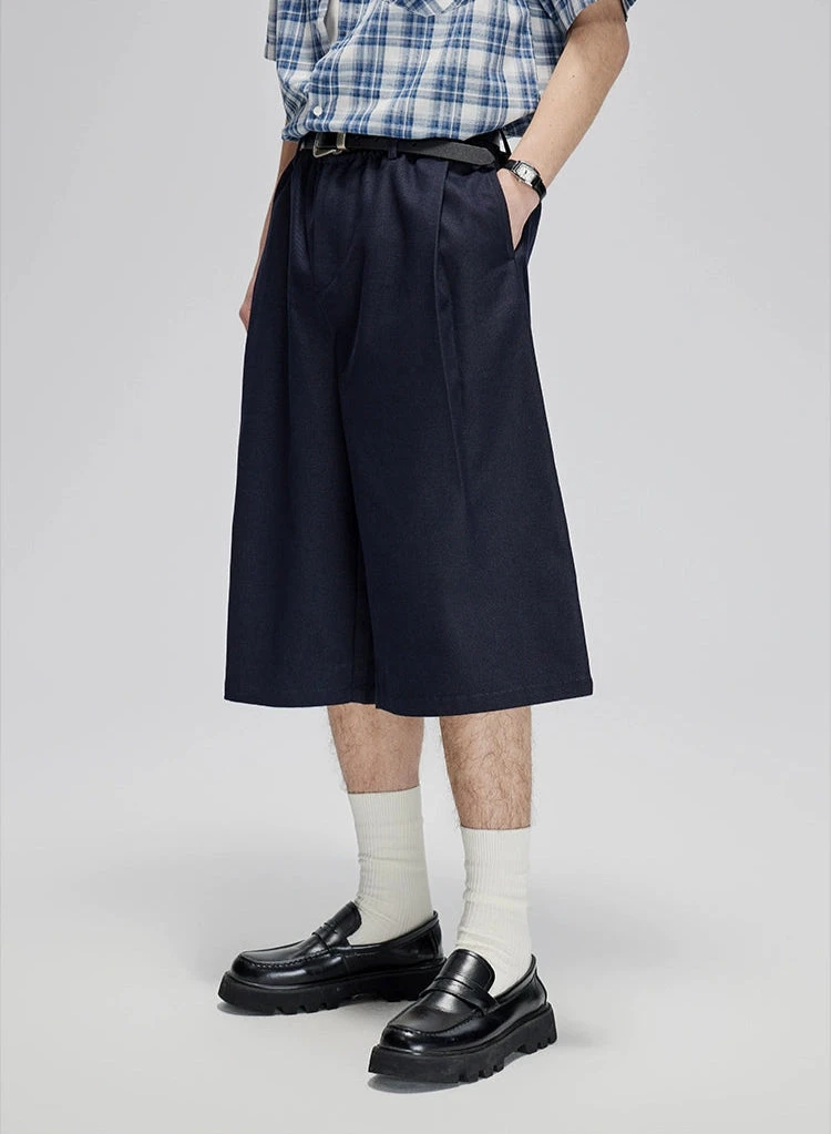 Elastic Waist Wide Leg Pleated Longline Bermuda Shorts 8 Elastic Waist Wide Leg Pleated Longline Bermuda Shorts - Image 8