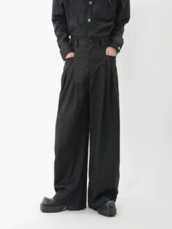 Wide-Leg Pleated Trousers With Fine Line Pocket Detail -Modern Wear Shop b60a97e4f857219d4eea436e83352e31