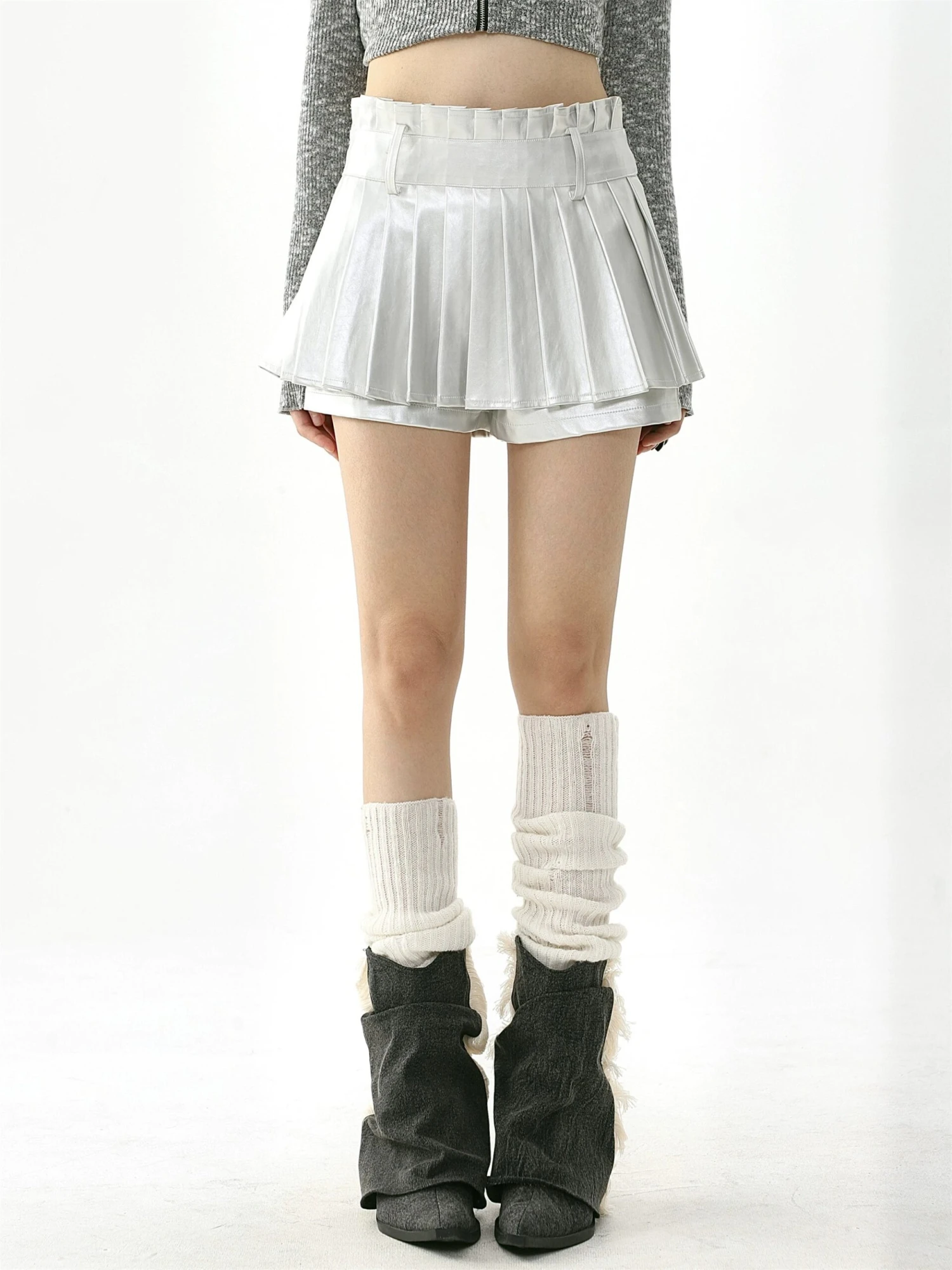 Metallic Pleated Mini Tennis Skirt With Elastic Waistband 2 Metallic Pleated Mini Tennis Skirt With Elastic Waistband - Image 2