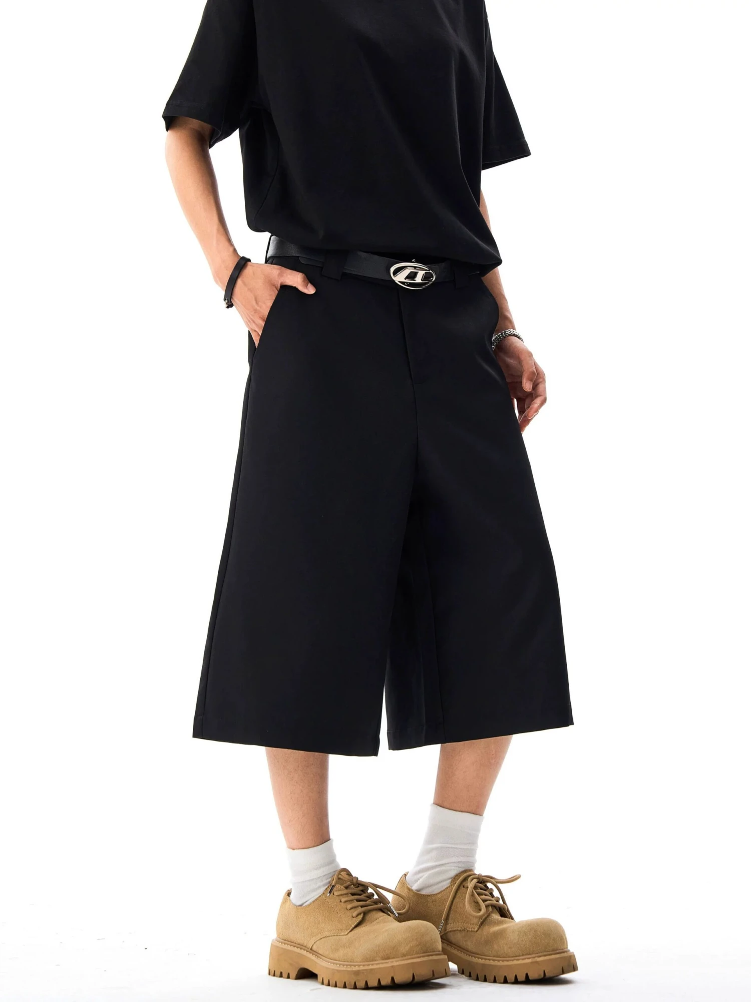 Wide Leg Tailored Bermuda Shorts 7 Wide Leg Tailored Bermuda Shorts - Image 7