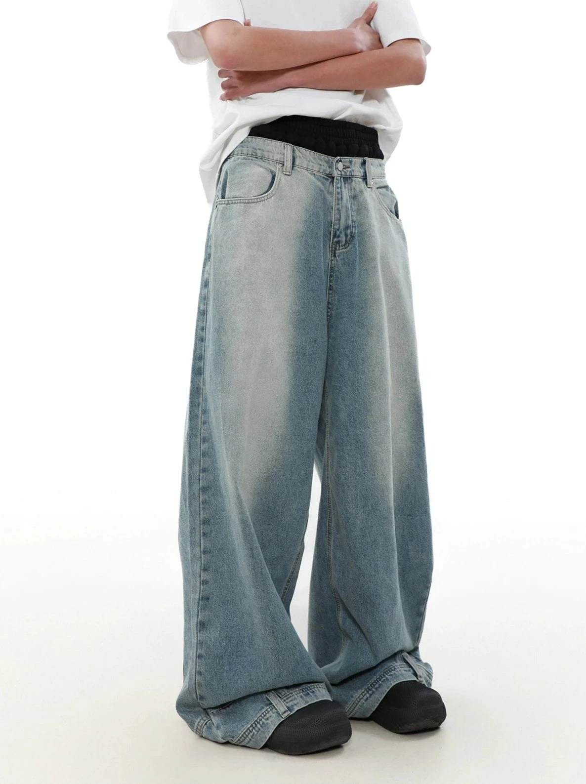 Wide Leg Denim Upside-Down Effect Jeans With Contrast Stitching 5 Wide Leg Denim Upside-Down Effect Jeans With Contrast Stitching - Image 5