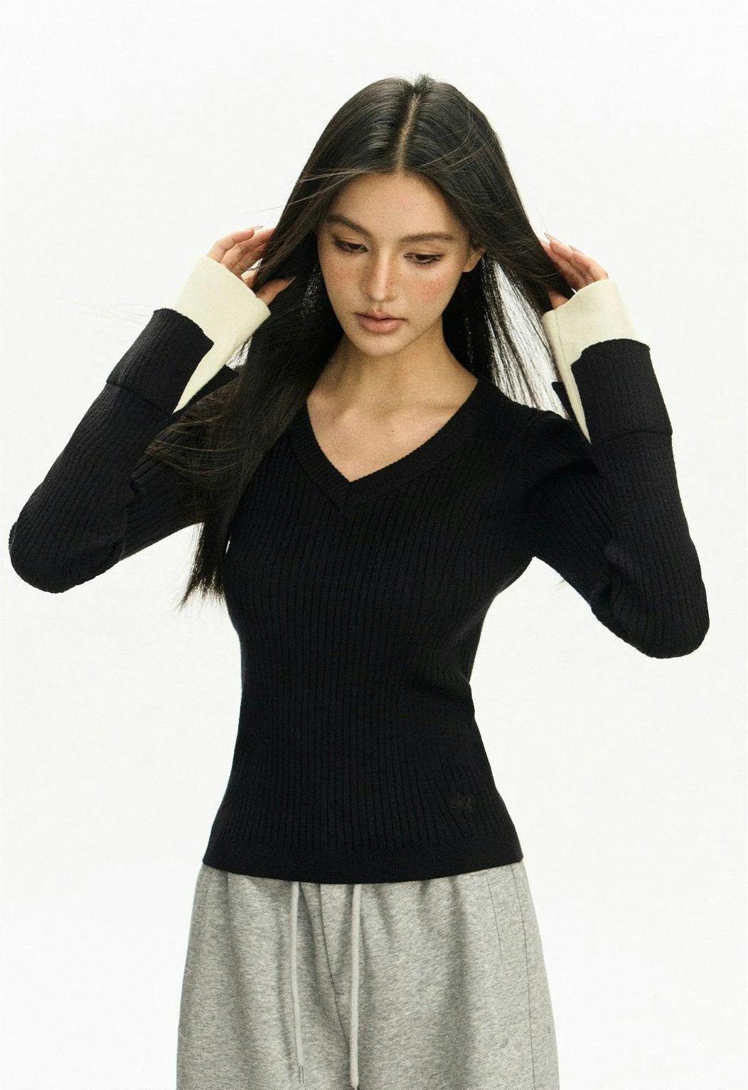 Ribbed V-Neck Two Tone Long Sleeve Knit Top 6 Ribbed V-Neck Two Tone Long Sleeve Knit Top - Image 6