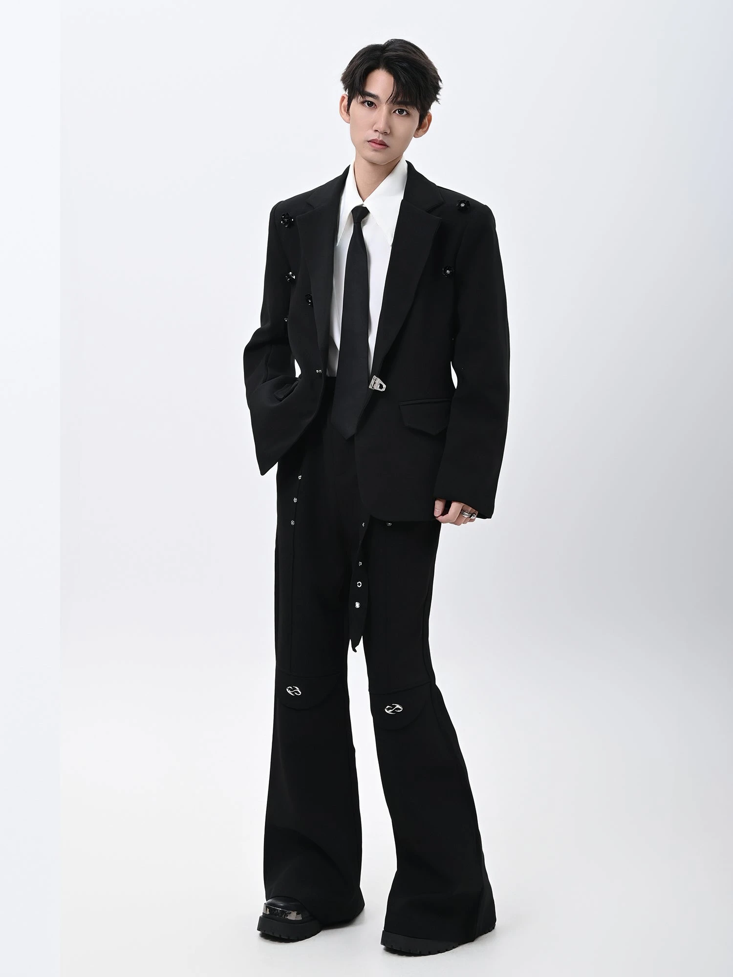 Tailored Blazer With Metal Clasp And Flower Embellishment 5 Tailored Blazer With Metal Clasp And Flower Embellishment - Image 5