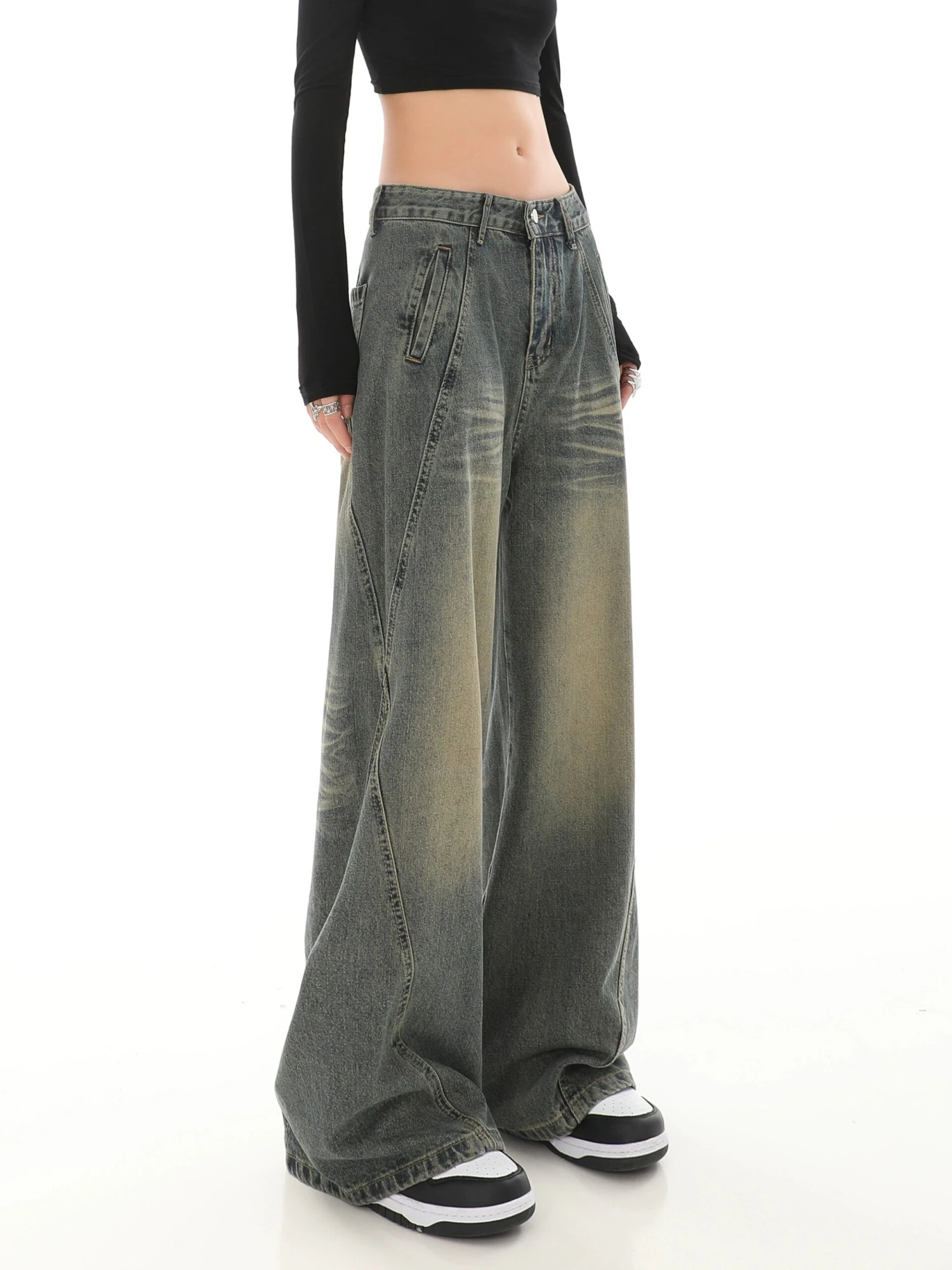 Sandblast Wide-Leg Jeans With Stitch Detail 1 Sandblast Wide-Leg Jeans With Stitch Detail