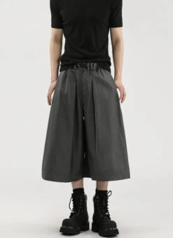 Wide Leg Pleated Bermuda Shorts With Belt Loops