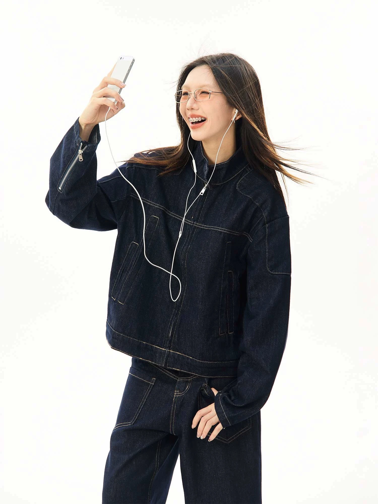 Oversized Contrast Stitch Denim Zip Jacket 3 Oversized Contrast Stitch Denim Zip Jacket - Image 3