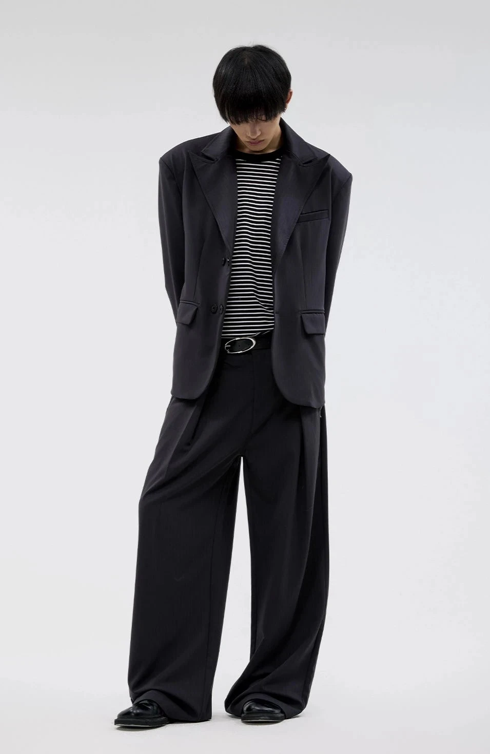 Boxy Wide-Fit Single Breasted Blazer Stripe-Textured Jacket 5 Boxy Wide-Fit Single Breasted Blazer Stripe-Textured Jacket - Image 5