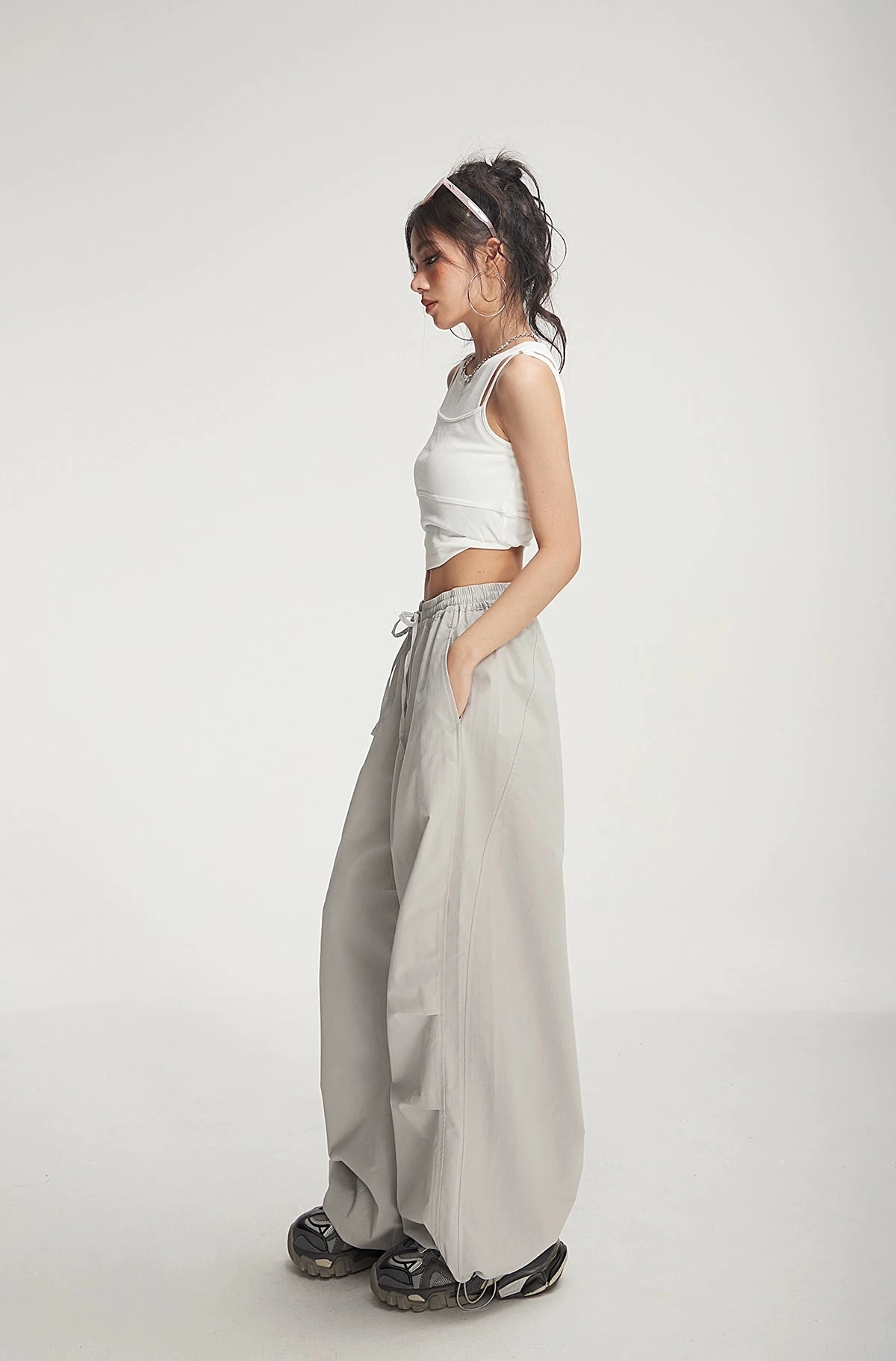 Drawstring Wide-Leg Parachute Jogger Pants 20 Drawstring Wide-Leg Parachute Jogger Pants - Image 20