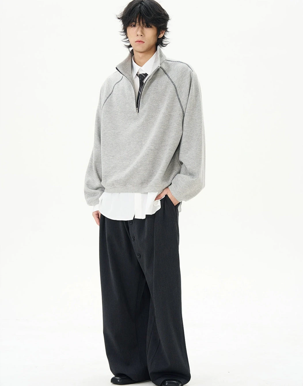 Oversized Contrast-Stitch Quarter Zip Sweatshirt 10 Oversized Contrast-Stitch Quarter Zip Sweatshirt - Image 10