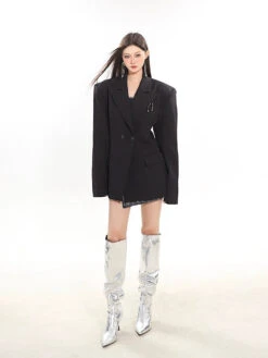 Oversized Double Breasted Boxy Blazer Suit With Metallic Brooch -Modern Wear Shop ec3bd2b46394c49829c43ae2868b2edf