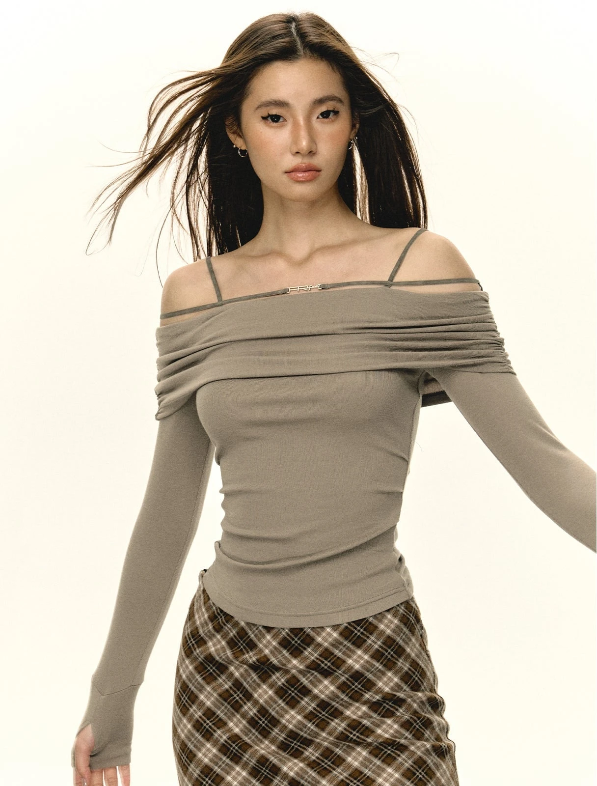 Off-Shoulder Layered Long Sleeve Ruched Skinny Top 2 Off-Shoulder Layered Long Sleeve Ruched Skinny Top - Image 2