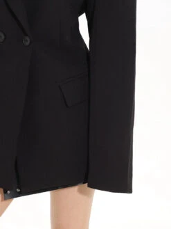 Oversized Double Breasted Boxy Blazer Suit With Metallic Brooch -Modern Wear Shop eed45f0e8542d9a21deb5f39a107e7a1