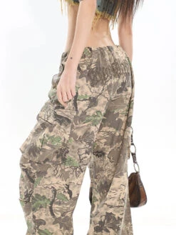 Camo Low-Waisted Cargo Wide-Leg Pants -Modern Wear Shop f38689b6eac9479979a72f50f4c8d0aa
