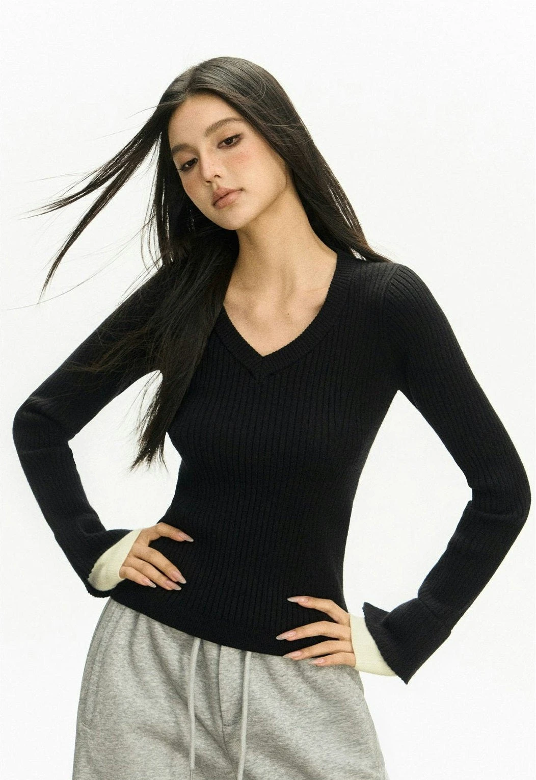 Ribbed V-Neck Two Tone Long Sleeve Knit Top 7 Ribbed V-Neck Two Tone Long Sleeve Knit Top - Image 7