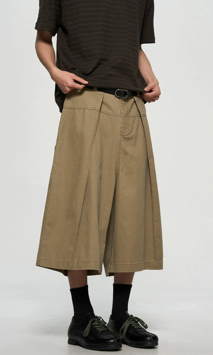 Structured Wide-Leg Pleated Bermuda Shorts 5 Structured Wide-Leg Pleated Bermuda Shorts - Image 5